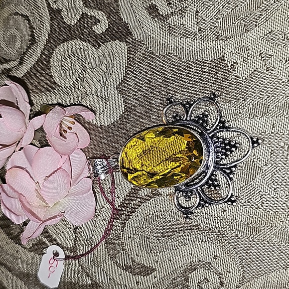 New Large Citrine quartz pendant - Picture 7 of 8